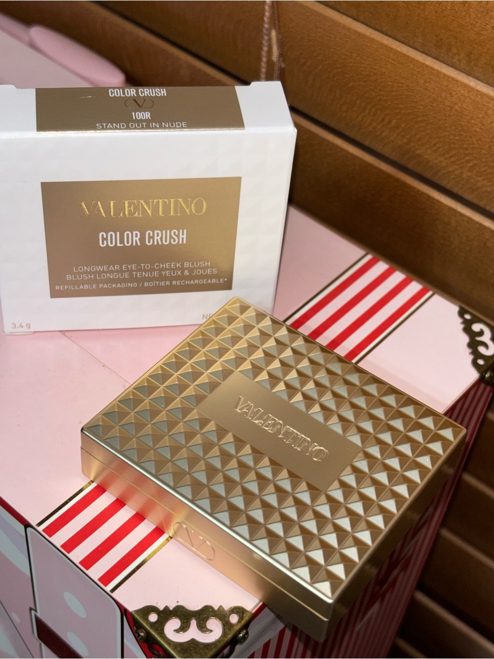 Valentino Color Crush Longwear Eye-to-Cheek Blush 100R - Picture 3 of 4